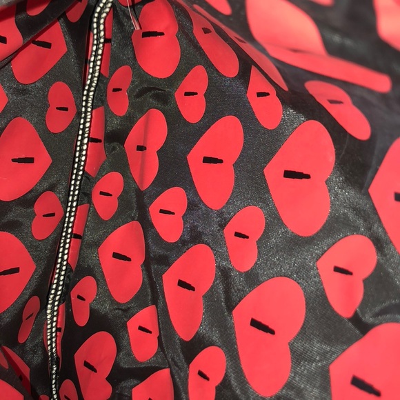 Breakups to Makeup Cosmetics bag - Picture 4 of 8